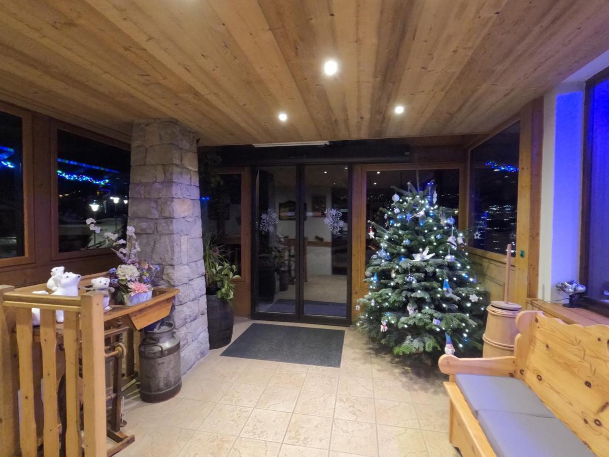 Hotel Le Soly Morzine Exteriör bild